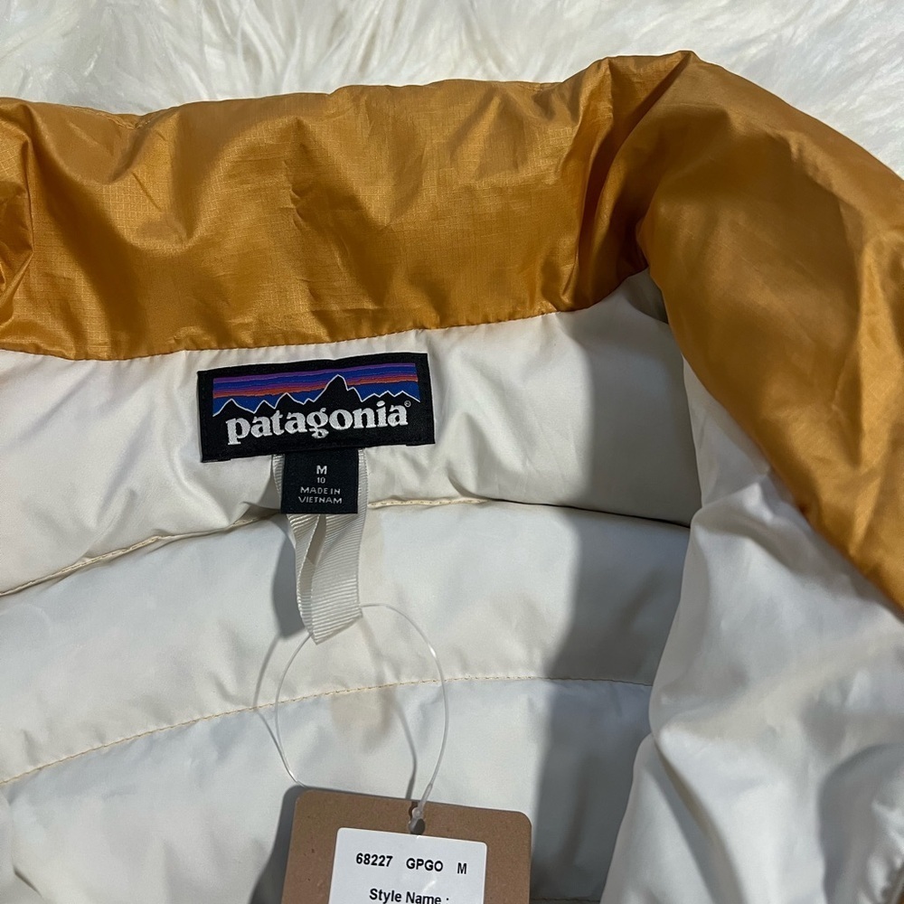 Patagonia Girls Mustard Down Vest - Picture 5 of 9